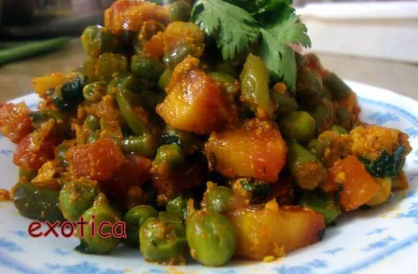 Гаджар Матар Ке Таркари