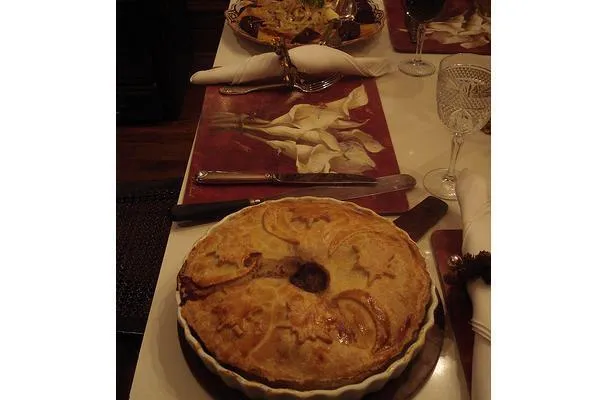 Квебекский пирог Tourtiere
