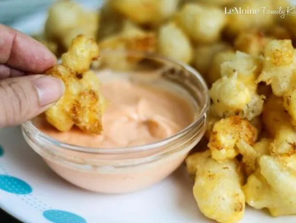 Сырные палочки в пивном кляре