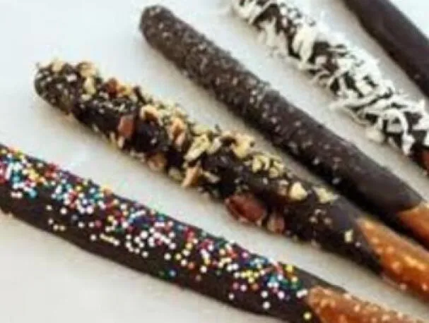 Шоколадные палочки с претцелем