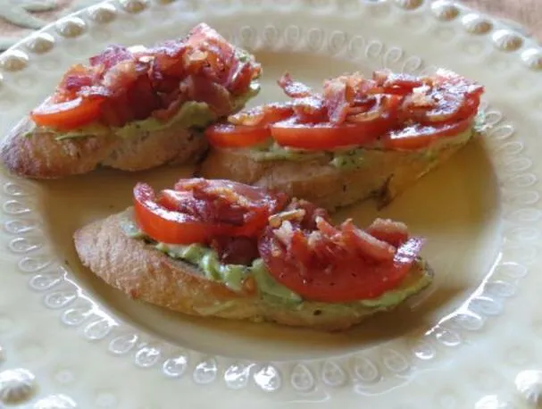 Куриные и грибные канапе